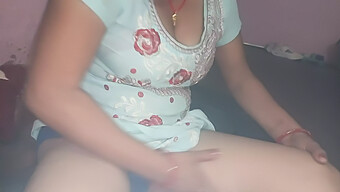 Bhabhi Desi Tem Seu Cu Lambido E Fodido